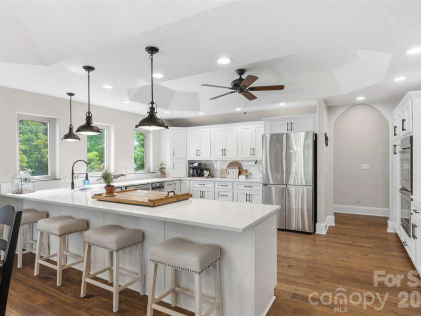 5971 Johnson Road, Clover, SC 29710.  MLS# CAR4368739, YatesRealty ID 13904. Main level kitchen