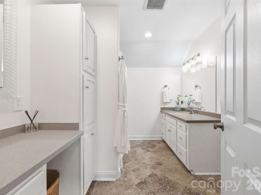5971 Johnson Road, Clover, SC 29710.  MLS# CAR4368739, YatesRealty ID 13904. Upper bathroom