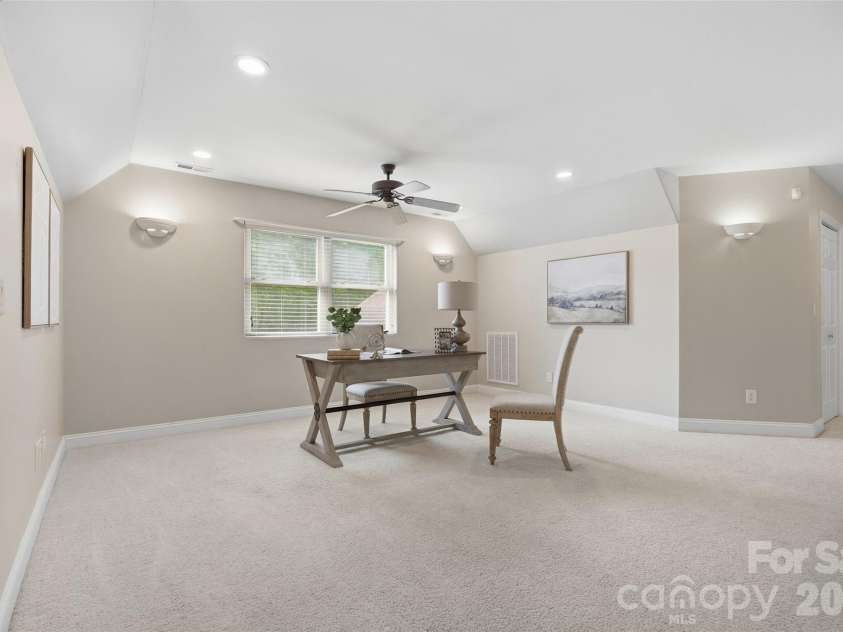 5971 Johnson Road, Clover, SC 29710.  MLS# CAR4368739, YatesRealty ID 13904. Upper flex space