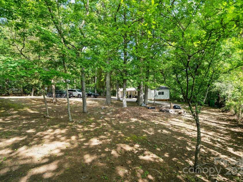 1917 Tom Sadler Road, Charlotte, NC 28214.  MLS# CAR4256173, YatesRealty ID 13906. 