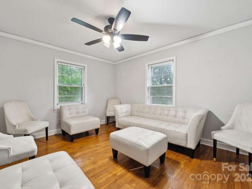 1917 Tom Sadler Road, Charlotte, NC 28214.  MLS# CAR4256173, YatesRealty ID 13906. 