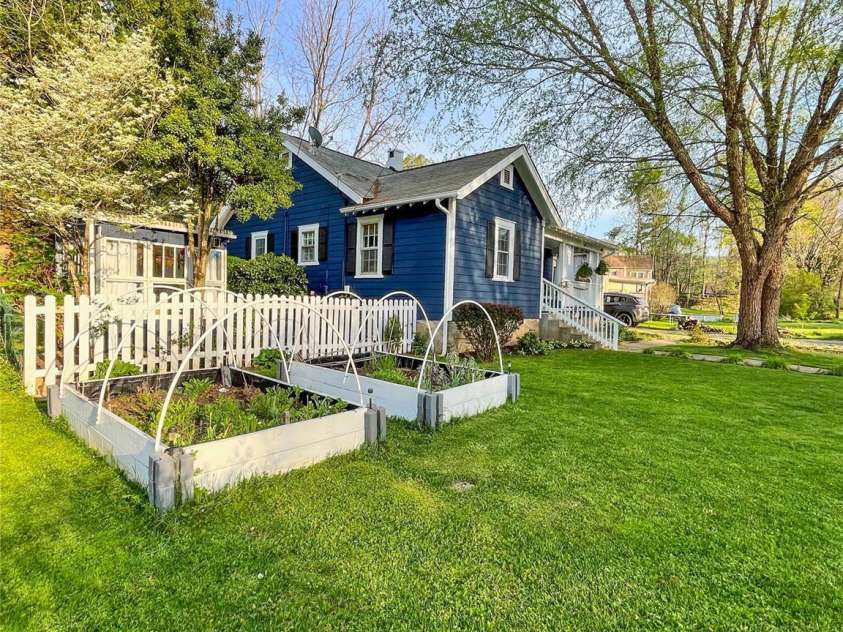 271 Brook Street, Waynesville, NC 28786.  MLS# CAR4372339, YatesRealty ID 13906. 
