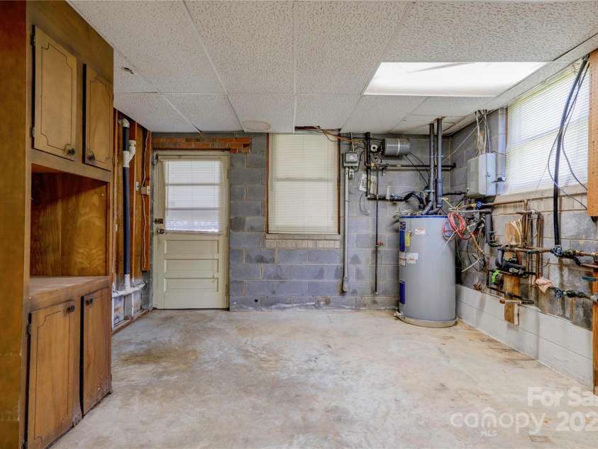1701 Cedar Creek Road, Shelby, NC 28152.  MLS# CAR4298756, YatesRealty ID 13907. Basement Workshop