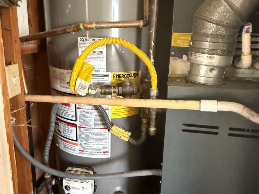 1406 Milan Road, Charlotte, NC 28216.  MLS# CAR4206975, YatesRealty ID 1391. 