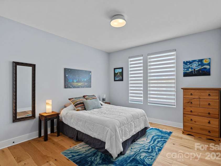 310 Wesley Heights Way, Charlotte, NC 28208.  MLS# CAR4244853, YatesRealty ID 13910. 