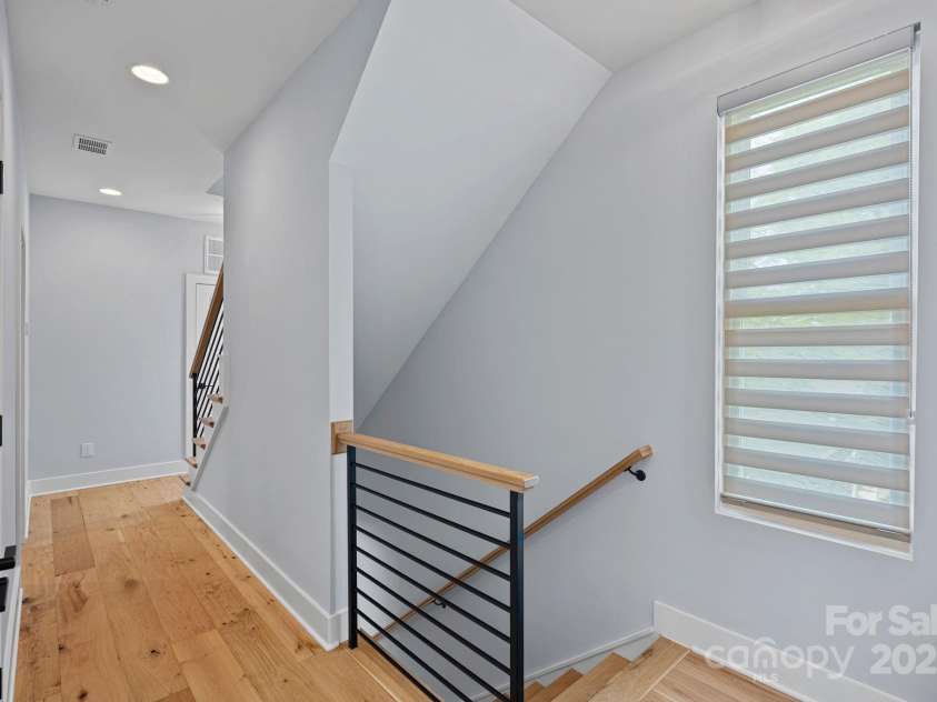 310 Wesley Heights Way, Charlotte, NC 28208.  MLS# CAR4244853, YatesRealty ID 13910. 