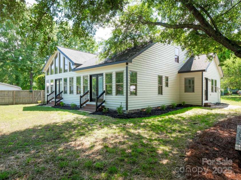 1111 Unionville Church Road, Monroe, NC 28110.  MLS# CAR4257524, YatesRealty ID 13911. 