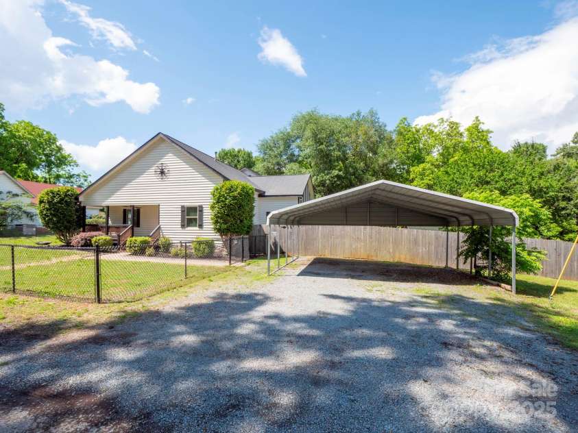 1111 Unionville Church Road, Monroe, NC 28110.  MLS# CAR4257524, YatesRealty ID 13911. 