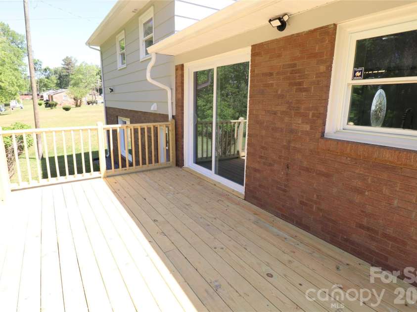 793 Vancouver Lane, Gastonia, NC 28052.  MLS# CAR4369939, YatesRealty ID 13911. Deck