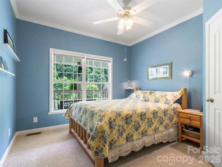 33 Copper Penny Lane, Burnsville, NC 28714.  MLS# CAR4357668, YatesRealty ID 13912. 