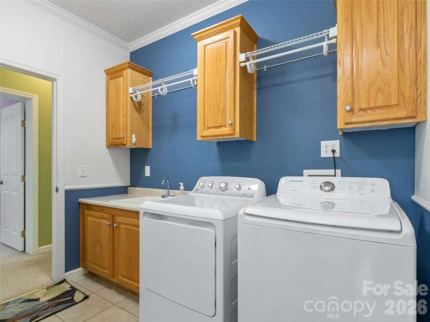 33 Copper Penny Lane, Burnsville, NC 28714.  MLS# CAR4357668, YatesRealty ID 13912. 