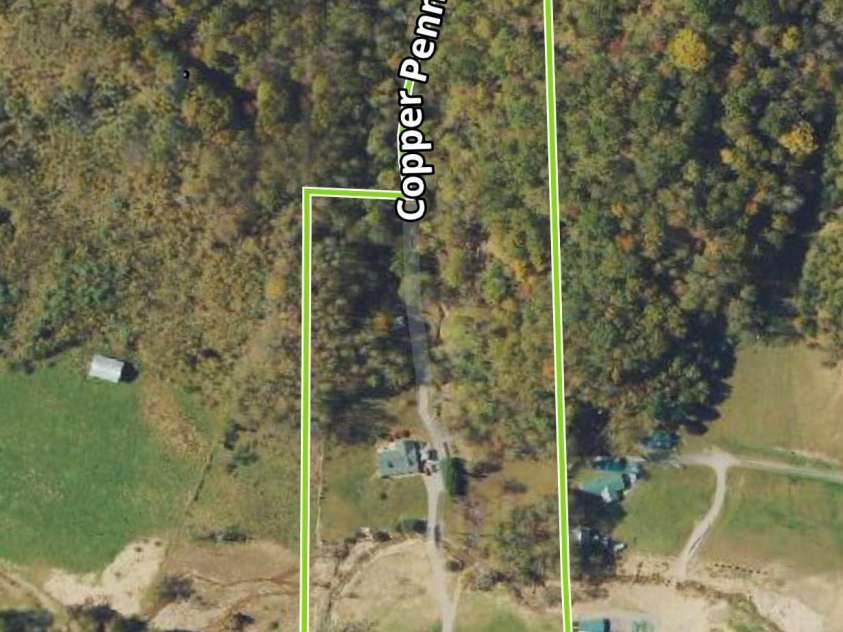 33 Copper Penny Lane, Burnsville, NC 28714.  MLS# CAR4357668, YatesRealty ID 13912. 