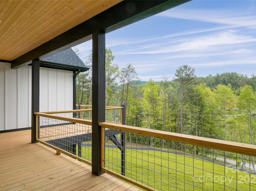 82 Arrowood Road, Weaverville, NC 28787.  MLS# CAR4233390, YatesRealty ID 13912. 