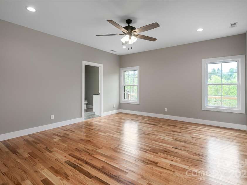 82 Arrowood Road, Weaverville, NC 28787.  MLS# CAR4233390, YatesRealty ID 13912. 