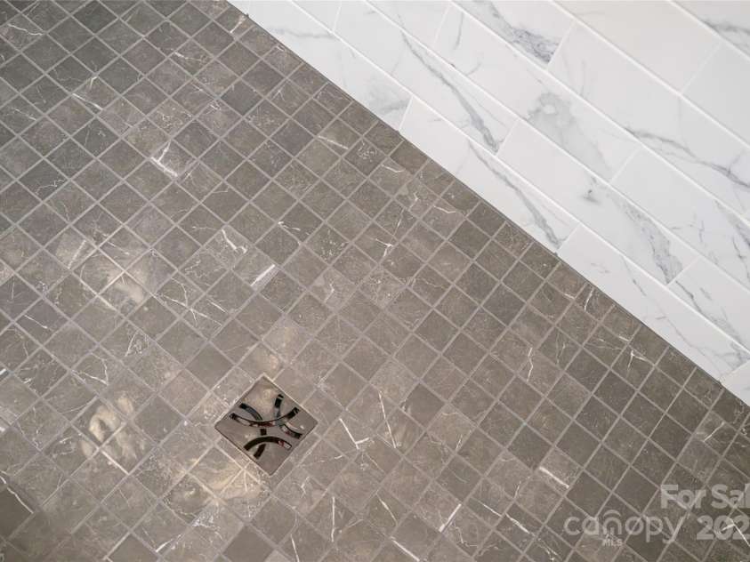 82 Arrowood Road, Weaverville, NC 28787.  MLS# CAR4233390, YatesRealty ID 13912. 