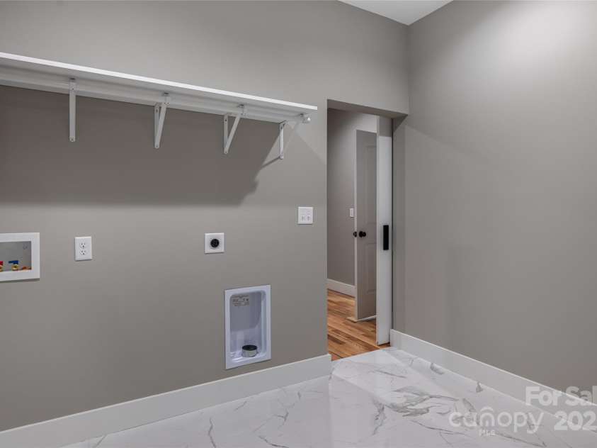 82 Arrowood Road, Weaverville, NC 28787.  MLS# CAR4233390, YatesRealty ID 13912. 