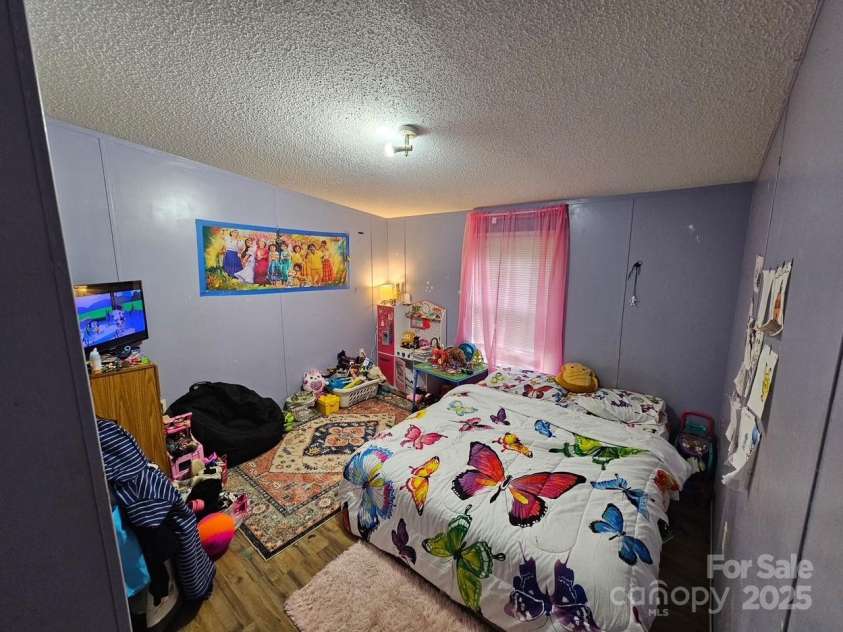 616/620 Pole Miller Extension, Brevard, NC 28712.  MLS# CAR4258327, YatesRealty ID 13913. 