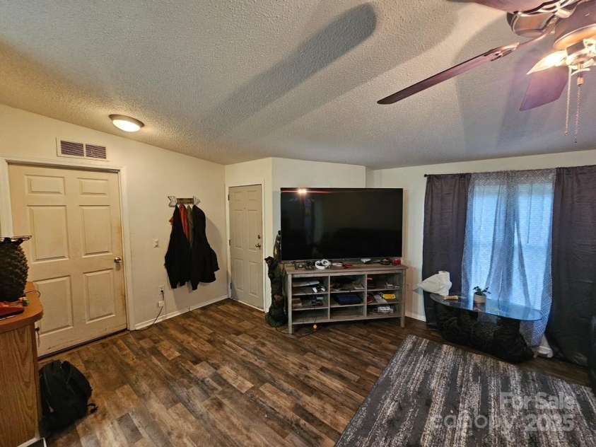 616/620 Pole Miller Extension, Brevard, NC 28712.  MLS# CAR4258327, YatesRealty ID 13913. 