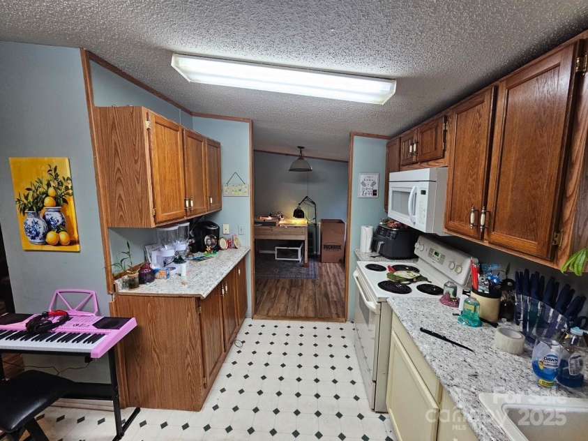 616/620 Pole Miller Extension, Brevard, NC 28712.  MLS# CAR4258327, YatesRealty ID 13913. 