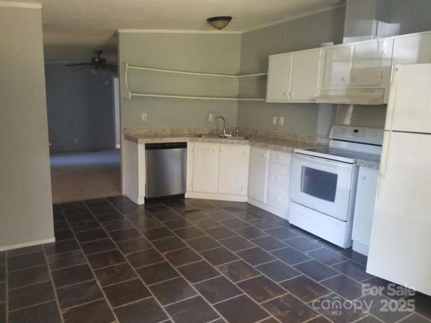 616/620 Pole Miller Extension, Brevard, NC 28712.  MLS# CAR4258327, YatesRealty ID 13913. 