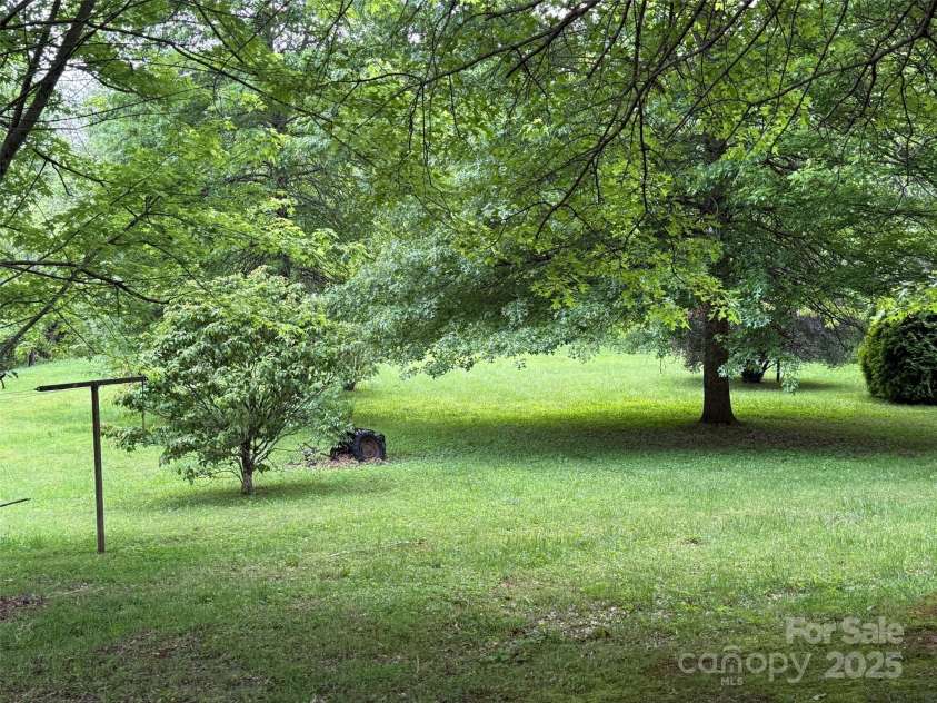 616/620 Pole Miller Extension, Brevard, NC 28712.  MLS# CAR4258327, YatesRealty ID 13913. 