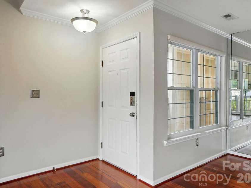 5007 Sharon Road, Charlotte, NC 28210.  MLS# CAR4419870, YatesRealty ID 13914. 