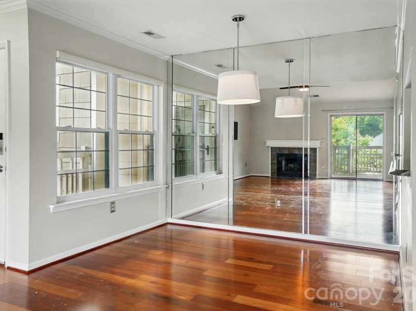 5007 Sharon Road, Charlotte, NC 28210.  MLS# CAR4419870, YatesRealty ID 13914. 