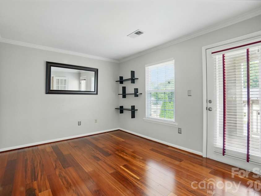 5007 Sharon Road, Charlotte, NC 28210.  MLS# CAR4419870, YatesRealty ID 13914. 
