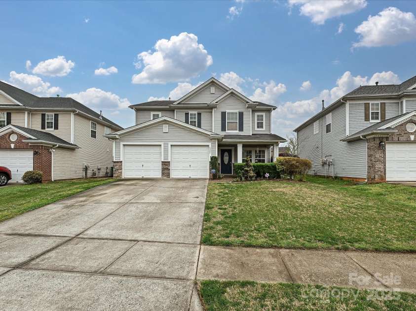 6224 Woodland Commons Drive, Charlotte, NC 28269.  MLS# CAR4250818, YatesRealty ID 13914. 