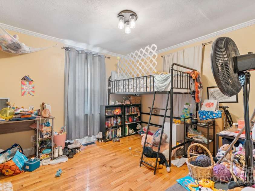 308 Browntown Road, Leicester, NC 28748.  MLS# CAR4216858, YatesRealty ID 13916. 