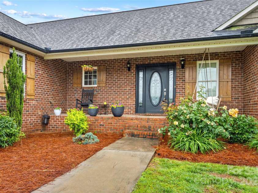4336 Hunter Rhyne Road, Lincolnton, NC 28092.  MLS# CAR4257970, YatesRealty ID 13917. Covered Front Porch