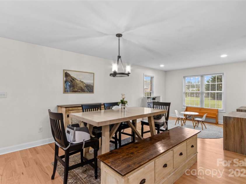 4336 Hunter Rhyne Road, Lincolnton, NC 28092.  MLS# CAR4257970, YatesRealty ID 13917. Dining area
