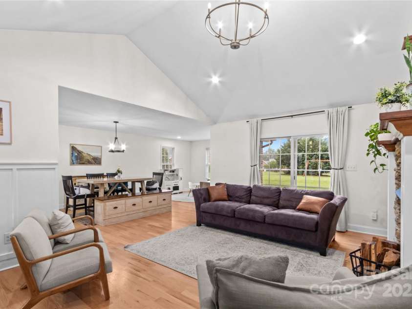 4336 Hunter Rhyne Road, Lincolnton, NC 28092.  MLS# CAR4257970, YatesRealty ID 13917. Family Room looking into dining area and flex space