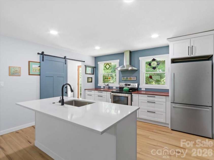 1280 Old Mine Fork Road, Burnsville, NC 28714.  MLS# CAR4400499, YatesRealty ID 13919. 