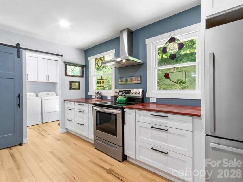 1280 Old Mine Fork Road, Burnsville, NC 28714.  MLS# CAR4400499, YatesRealty ID 13919. 
