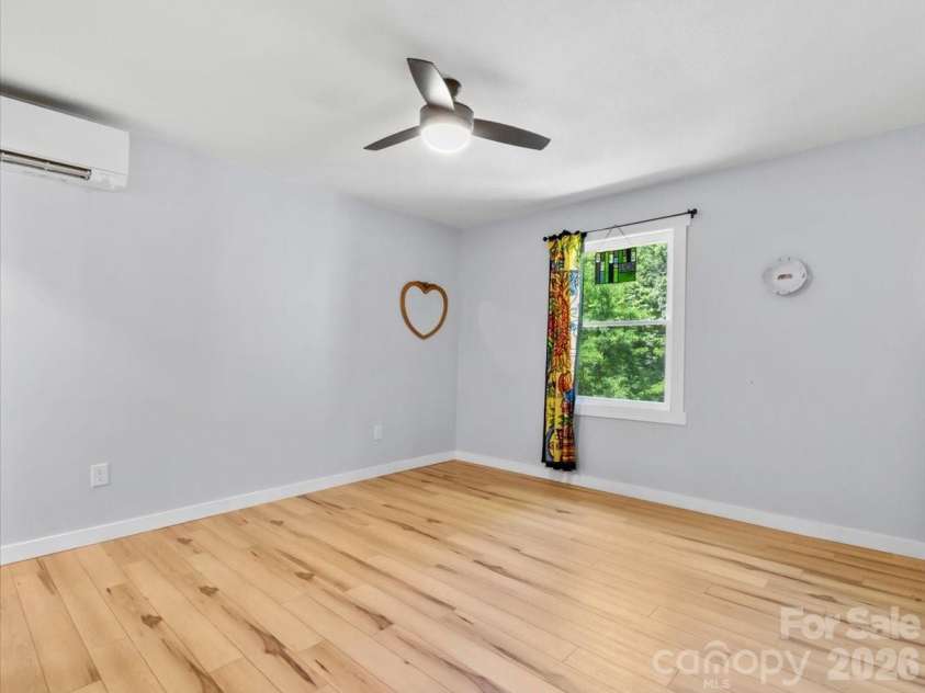 1280 Old Mine Fork Road, Burnsville, NC 28714.  MLS# CAR4400499, YatesRealty ID 13919. 