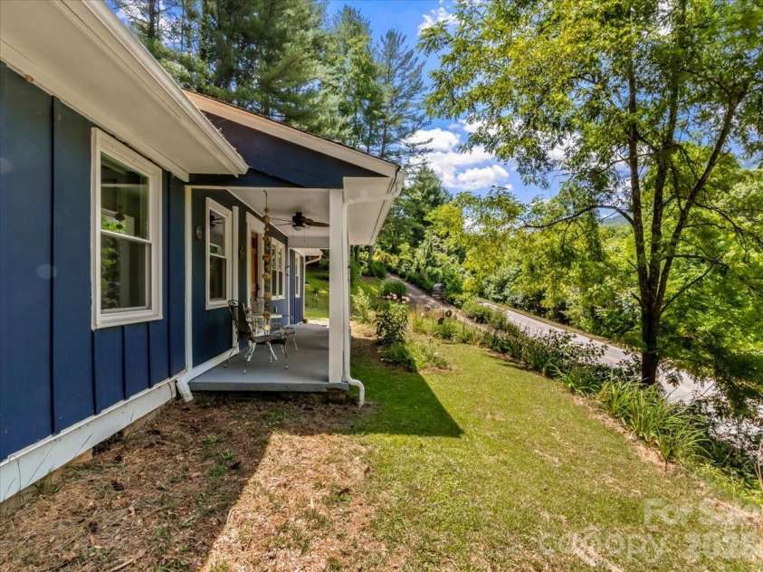 1280 Old Mine Fork Road, Burnsville, NC 28714.  MLS# CAR4400499, YatesRealty ID 13919. 
