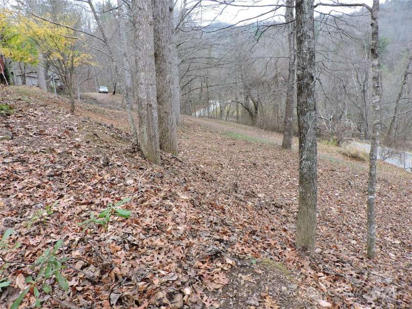 2271 Gouges Creek Road, Spruce Pine, NC 28777.  MLS# CAR4202059, YatesRealty ID 13919. 