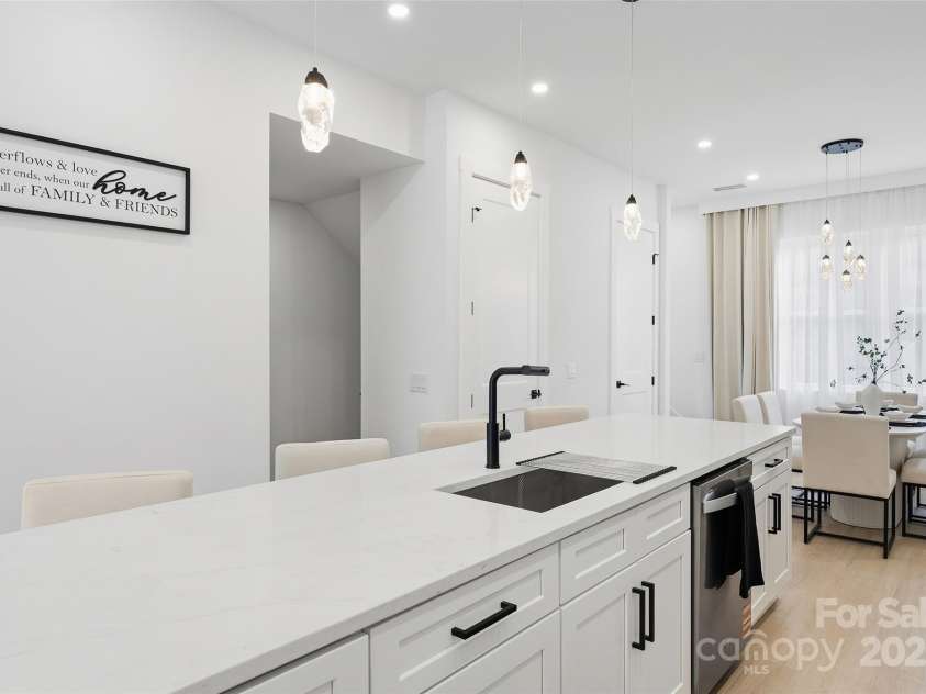 41 Richland Street, Waynesville, NC 28786.  MLS# CAR4330949, YatesRealty ID 1392. Kitchen