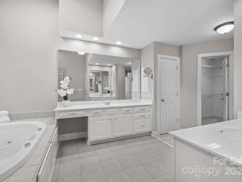 7543 Bluestar Lane, Charlotte, NC 28226.  MLS# CAR4220288, YatesRealty ID 1392. 