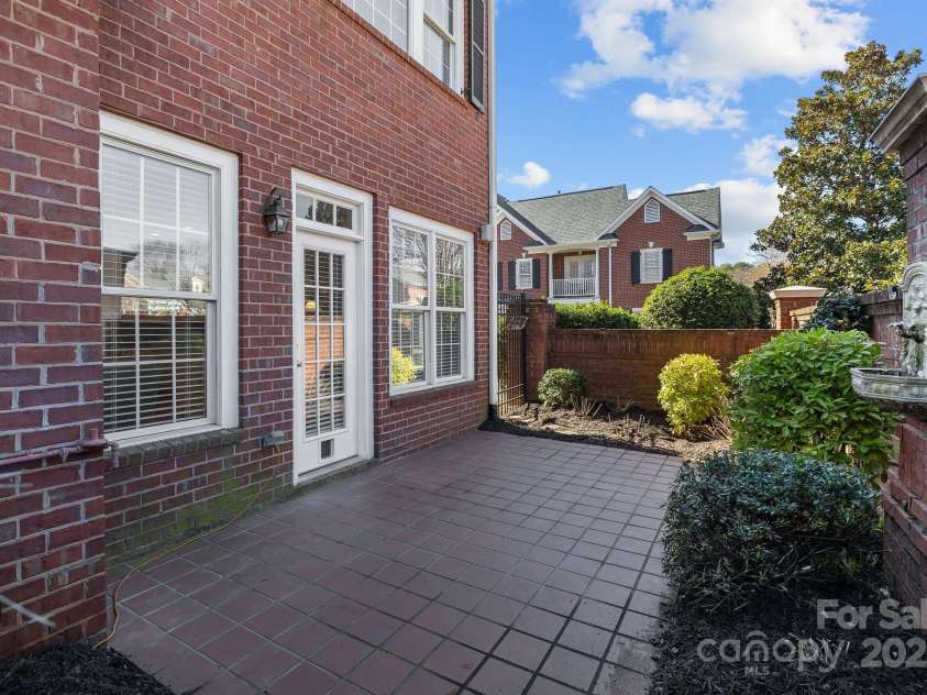 7543 Bluestar Lane, Charlotte, NC 28226.  MLS# CAR4220288, YatesRealty ID 1392. 