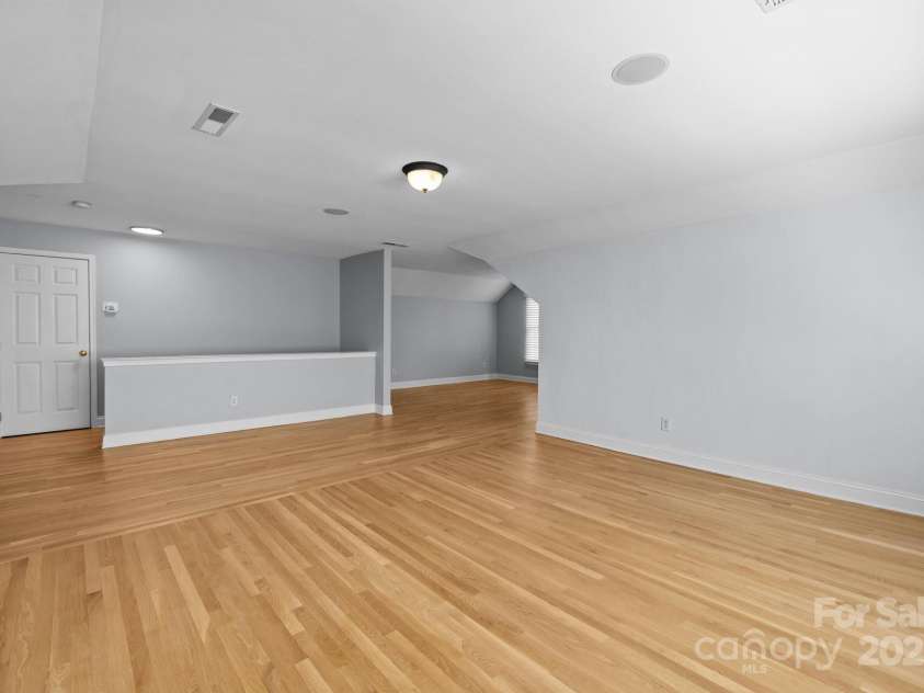 2025 Groves Edge Lane, Waxhaw, NC 28173.  MLS# CAR4252421, YatesRealty ID 13920. 