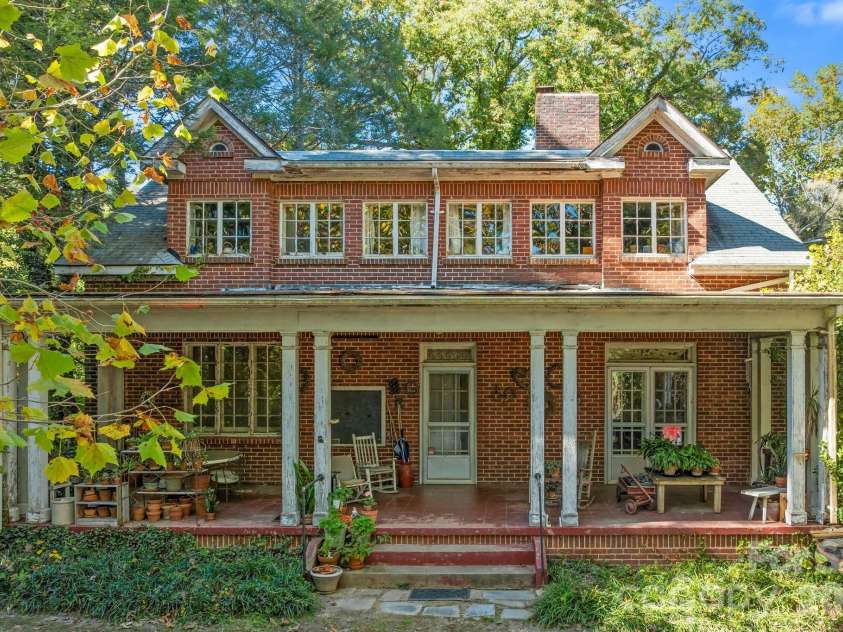 414 Beaucatcher Road, Asheville, NC 28805.  MLS# CAR4314070, YatesRealty ID 13920. 