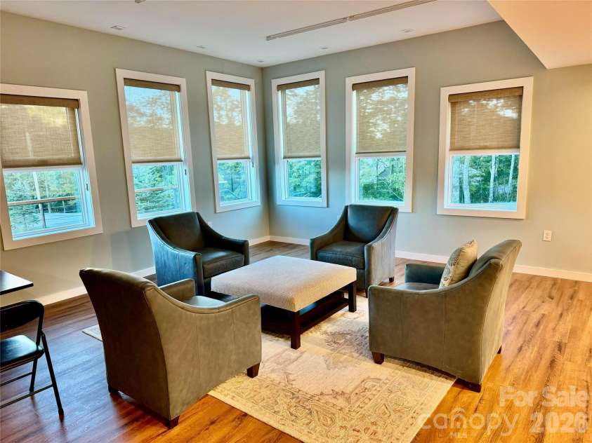 101 Sugar Ski Drive, Banner Elk, NC 28604.  MLS# CAR4368847, YatesRealty ID 13922. 