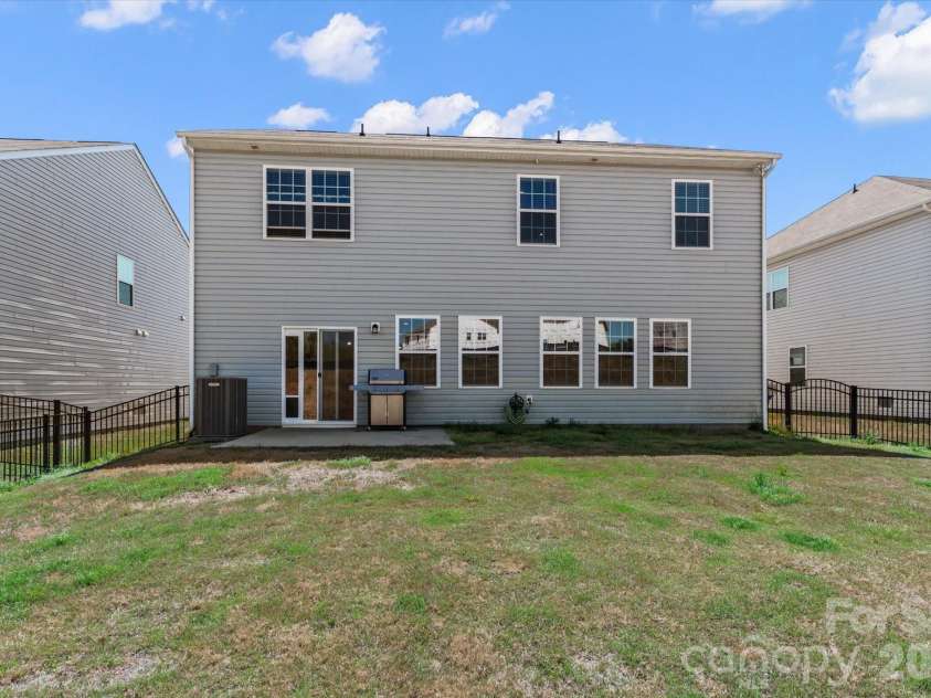7418 Echoing Hills Lane, Maiden, NC 28650.  MLS# CAR4358431, YatesRealty ID 13923. 