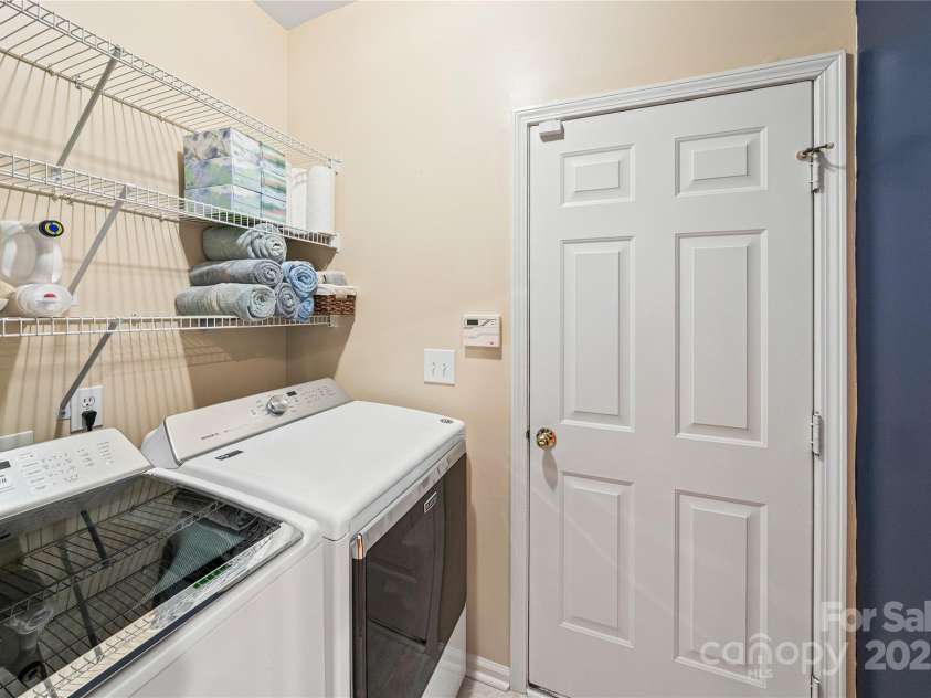 10434 Blackstock Road, Huntersville, NC 28078.  MLS# CAR4257029, YatesRealty ID 13924. Laundrey