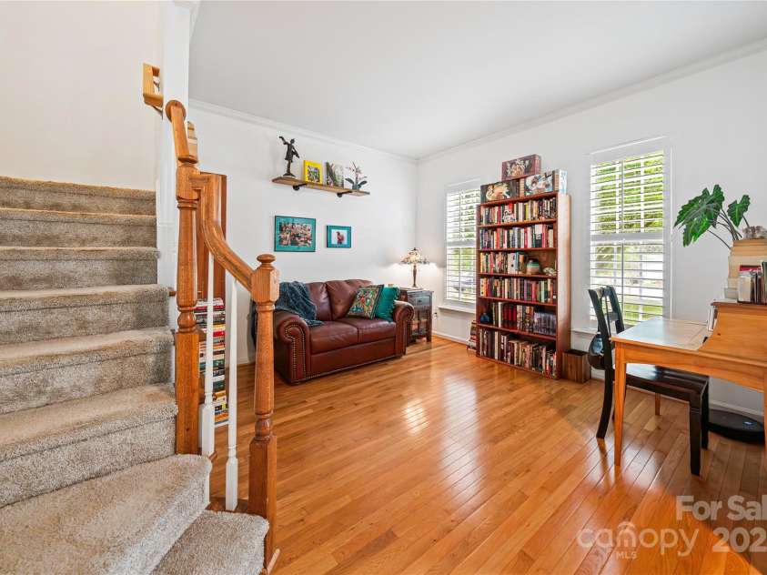 10434 Blackstock Road, Huntersville, NC 28078.  MLS# CAR4257029, YatesRealty ID 13924. Sitting room