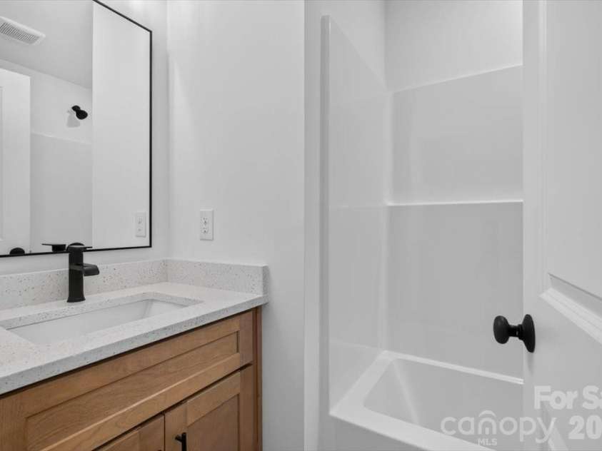 213 Knot Street, Shelby, NC 28150.  MLS# CAR4352838, YatesRealty ID 13924. 2nd full bathroom