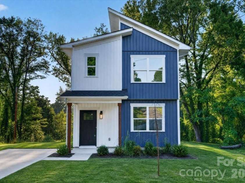 213 Knot Street, Shelby, NC 28150.  MLS# CAR4352838, YatesRealty ID 13924. Exterior
