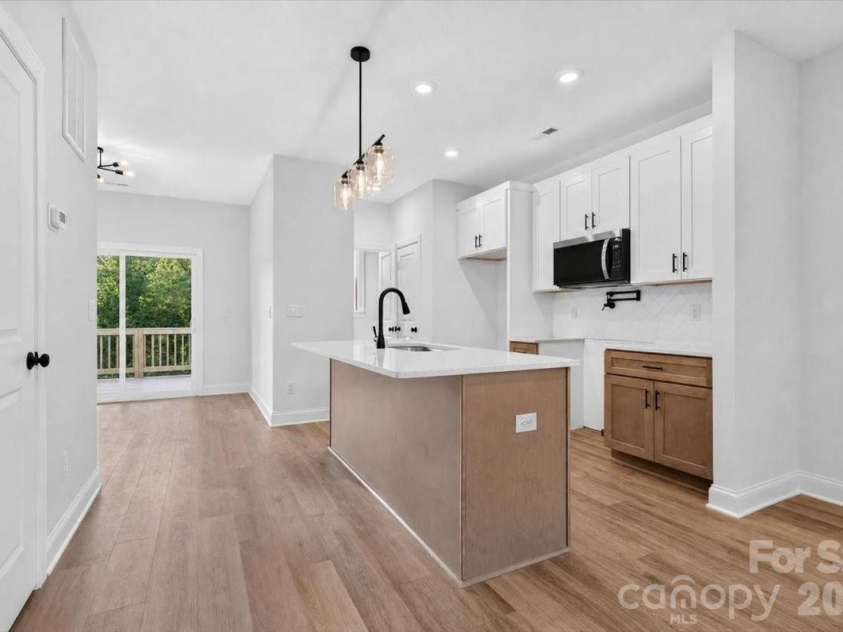 213 Knot Street, Shelby, NC 28150.  MLS# CAR4352838, YatesRealty ID 13924. Kitchen